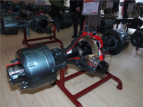 中國重汽橋箱公司一次讓德國廠方點贊的技術改造 中國重汽橋箱公司一次讓德國廠方點贊的技術改造